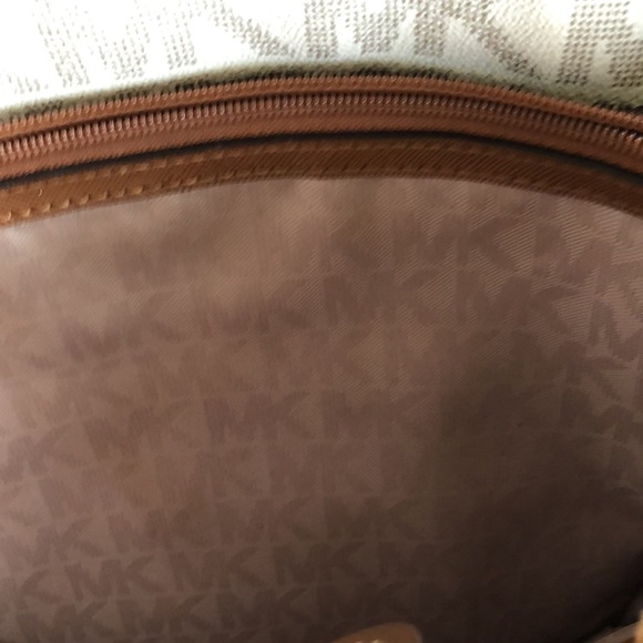 Michael Michael Kors Logo Print Shoulder Bag Creme and Brown - Picture 8 of 13